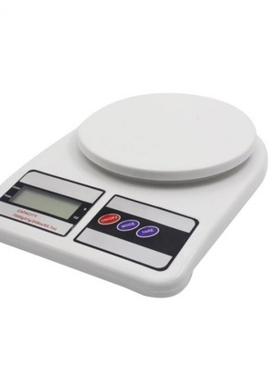 Rosberg 555551651A virtuves svari, maksimālais svars 7 kg, šķidro kristālu displejs, balti  Hover