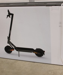  SALE OUT.  | Xiaomi | Electric Scooter 4 Ultra EU | 500 W | 25 km/h | 10  | DAMAGED PACKAGING 24 month(s)  Hover
