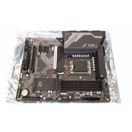  SALE OUT. GIGABYTE Z790 UD AX 1.0 M/B