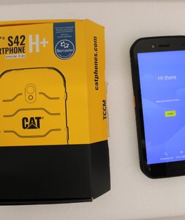 SALE OUT. Caterpillar CAT S42 H+ (Black) Dual SIM 5.5“ IPS LCD 720x1440/1.8GHz/32GB/3GB RAM/Android 10/microSDXC/WiFi  Hover