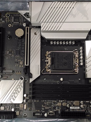  SALE OUT. GIGABYTE B760M AORUS ELITE AX 1.0 M/B | Gigabyte B760M AORUS ELITE AX 1.0 M/B | Processor family Intel | Processor socket  LGA1700 | DDR5 DIMM | Memory slots 4 | Supported hard disk drive interfaces 	SATA  Hover