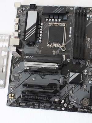  Gigabyte USED  Hover