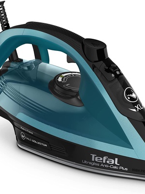  TEFAL | FV6832E0 | Steam Iron | 2800 W | Water tank capacity 270 ml | Continuous steam 50 g/min | Steam boost performance 260 g/min | Black/Blue  Hover