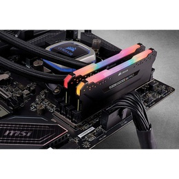  Corsair 16 GB DDR4 3600 MHz PC/server Registered No ECC No