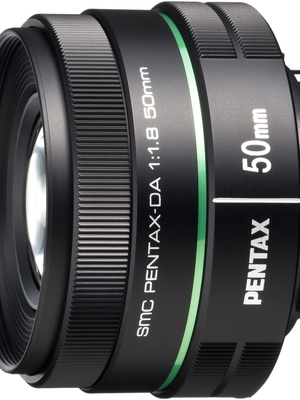 smc Pentax DA 50mm f/1.8 objektīvs  Hover
