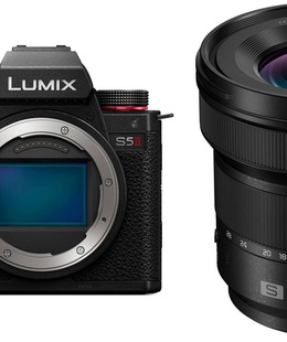  Panasonic Lumix DC-S5 II + 14-28mm  Hover