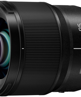  Panasonic Lumix S 85mm f/1.8 lens  Hover