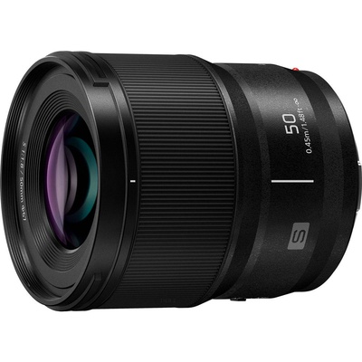  Panasonic Lumix S 50mm f/1.8 lens