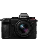  Panasonic Lumix DC-S5D + 18-40mm