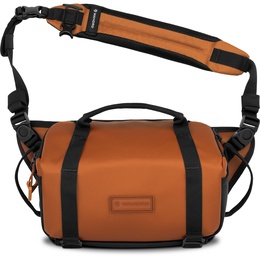  Wandrd camera bag Rogue Sling 6L, sedona orange